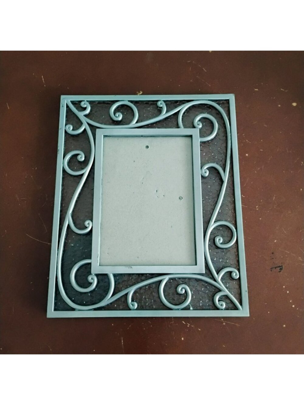 Vintage Silver Metal Scroll Picture Frame for 4x6 Photo, Freestanding Or Wall Mo